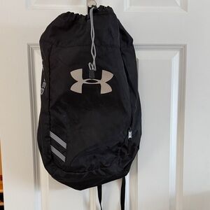 Under Armour Drawstring Backpack | Like-New